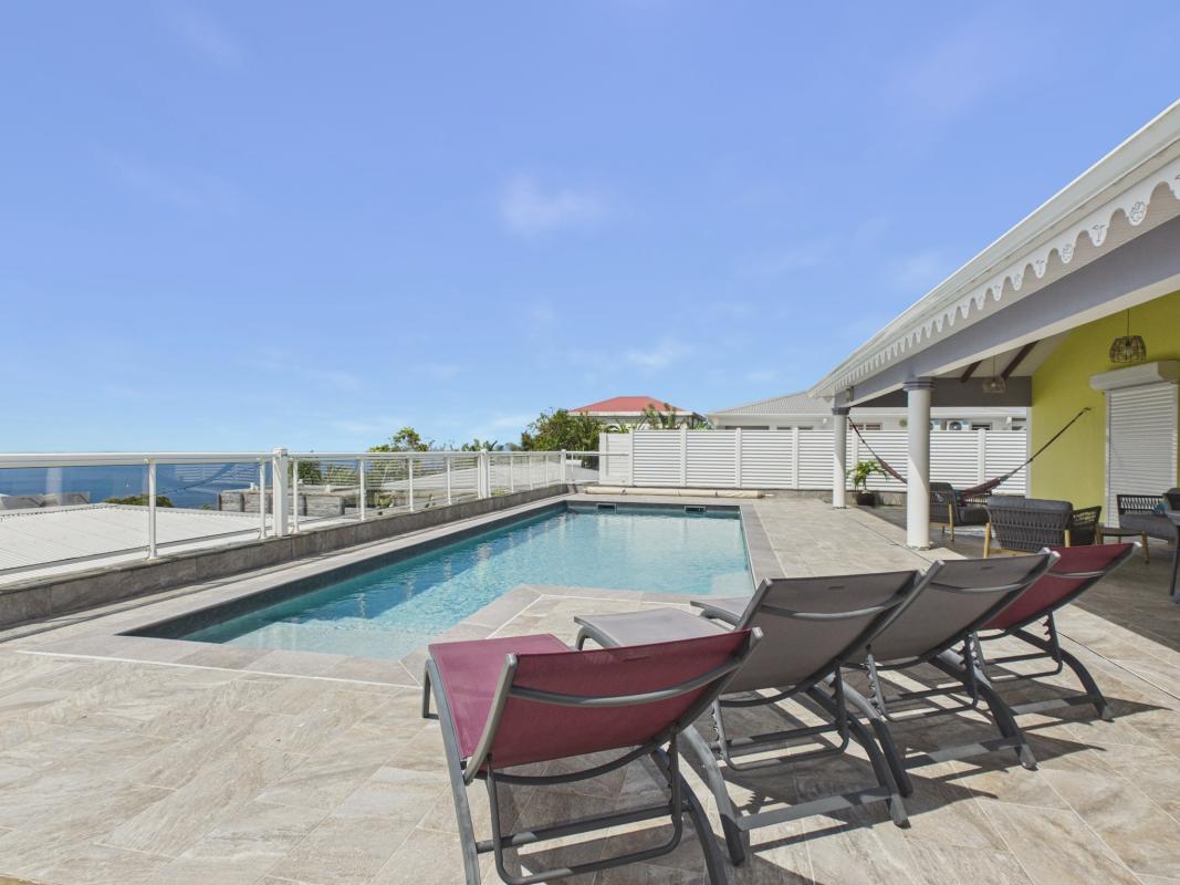 Location villa 3 chambre sainte luce - vue piscine